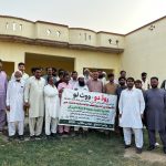 قصور بونگہ گنڈا سنگھ والا کے مکینوں کا خستہ حال سڑک کی تعمیر کے لیے احتجاج، ’’روڈ دو، ووٹ لو‘‘ کے نعرے